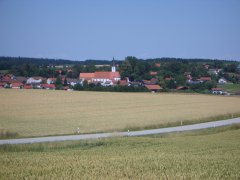 Taufkirchen von Süden