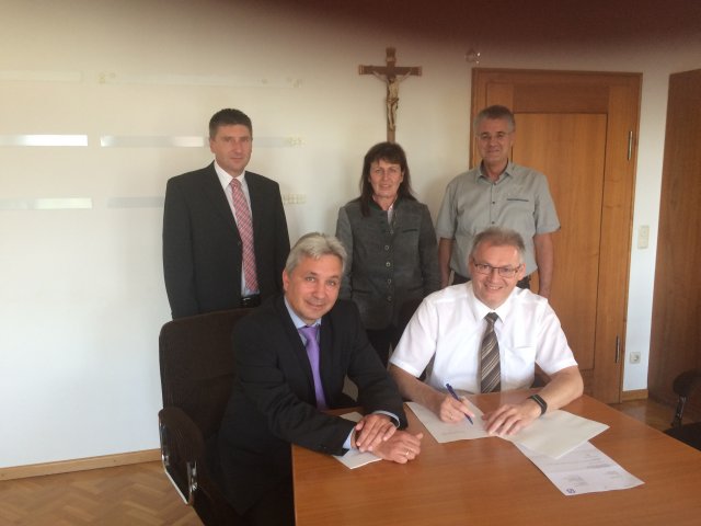 Vertragsunterzeichnung Telekom Md